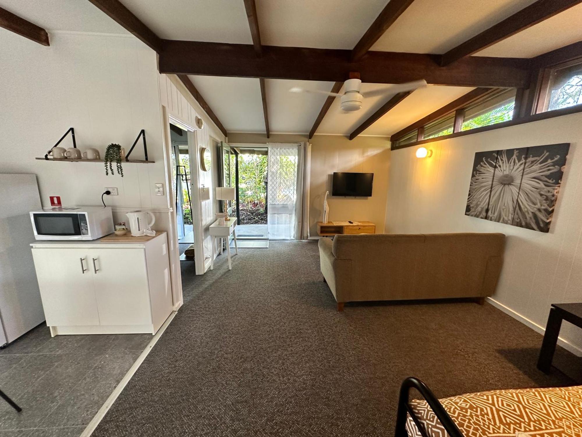 Colonial Village Resort Hervey Bay Eksteriør bilde