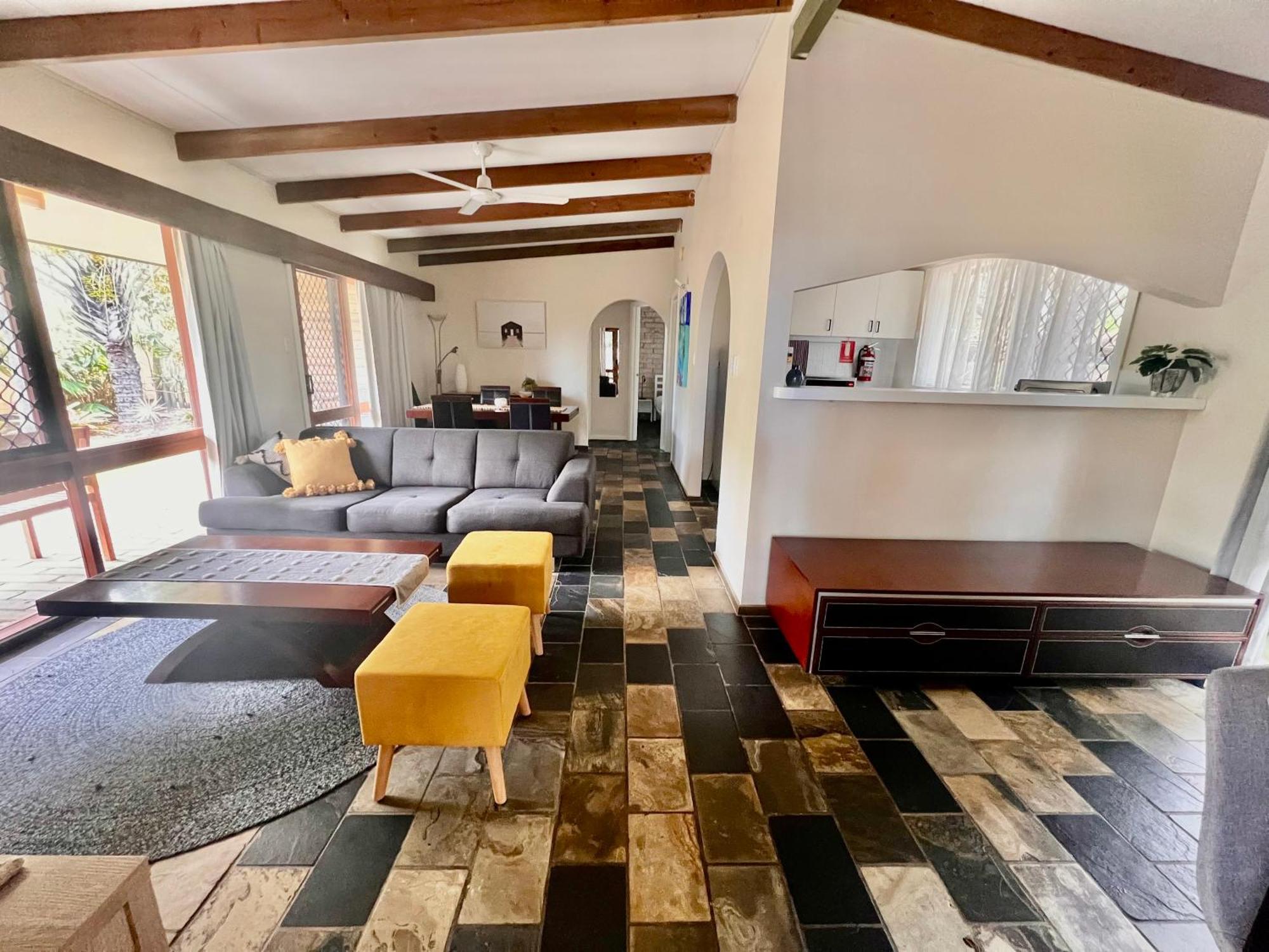 Colonial Village Resort Hervey Bay Eksteriør bilde